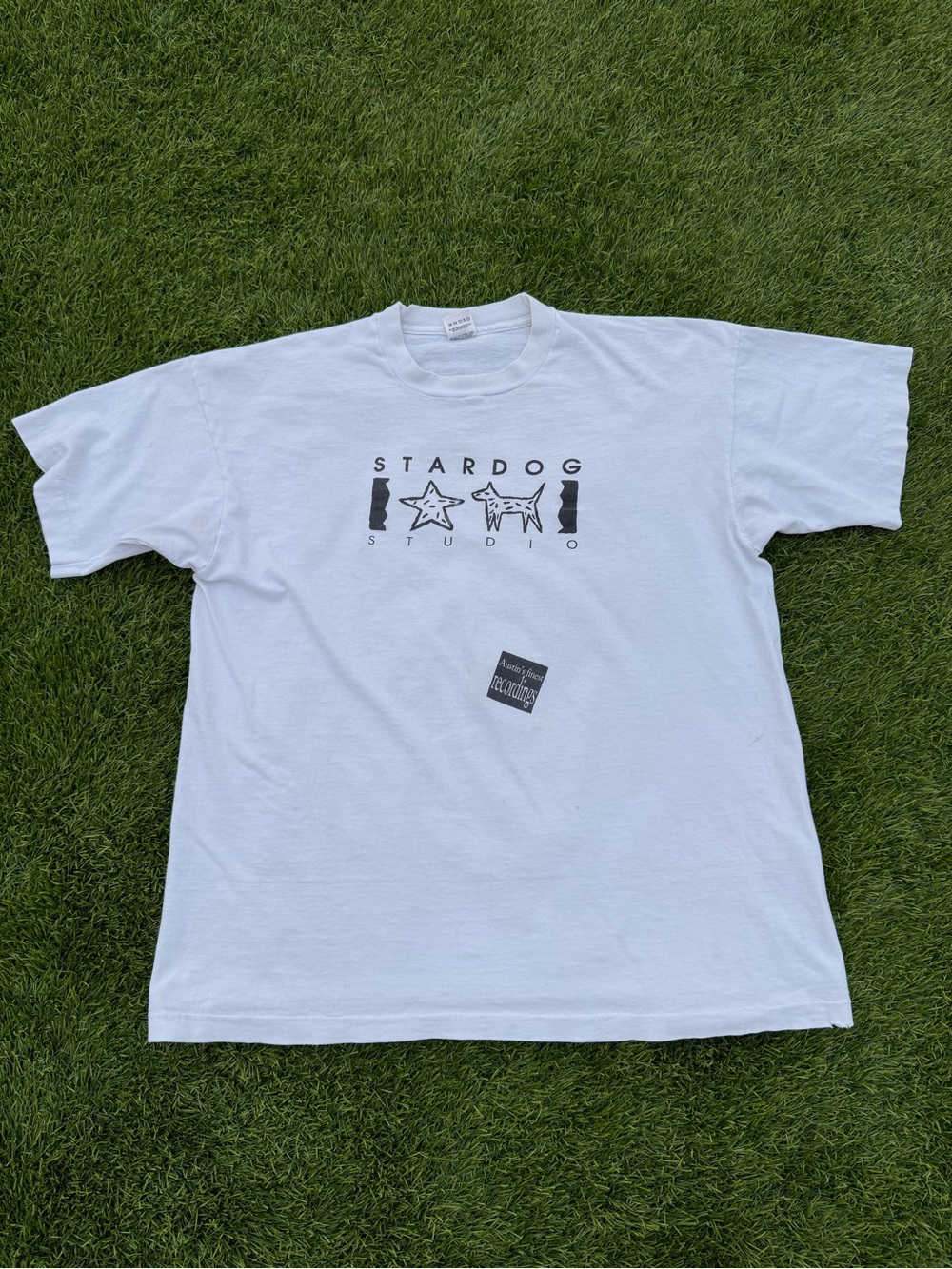 RARE Vintage STARDOG Studio Graphic Tee in White Size XL